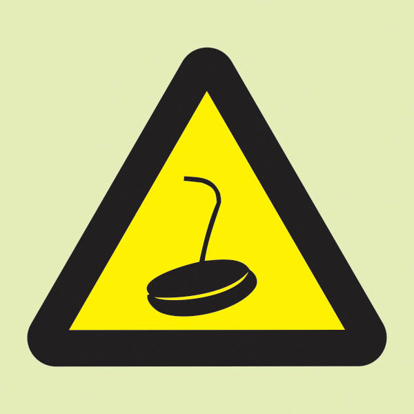 WW30 – Beware of Magnet Crane